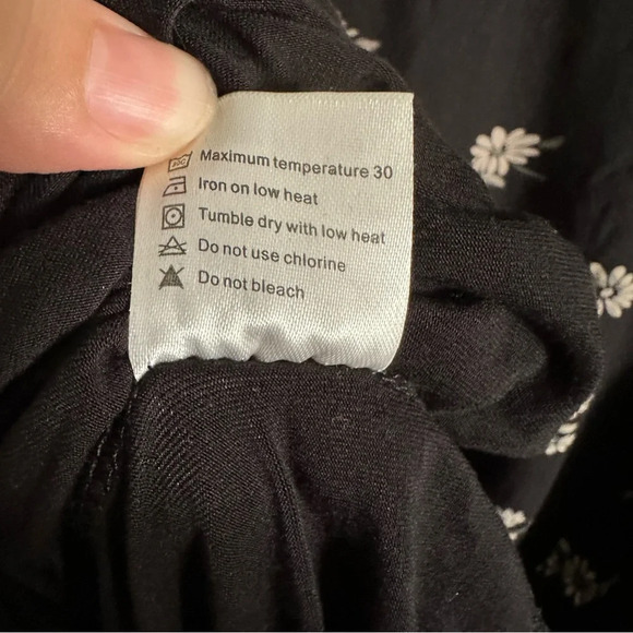 Smallshow daisy‎ print maternity dress. EUC. XL - Picture 6 of 6